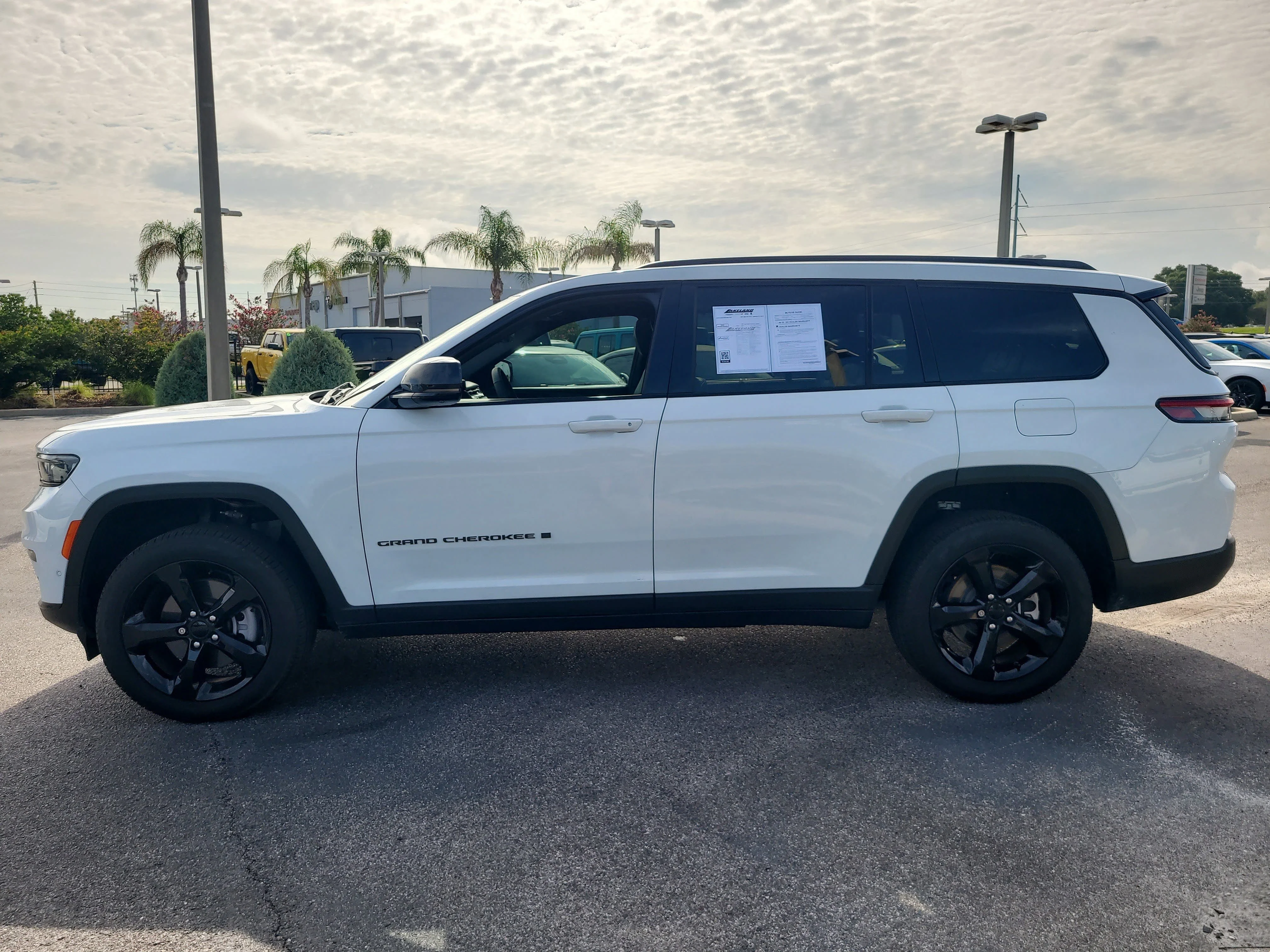 Used 2025 Bright White Clearcoat Jeep Limited image 7