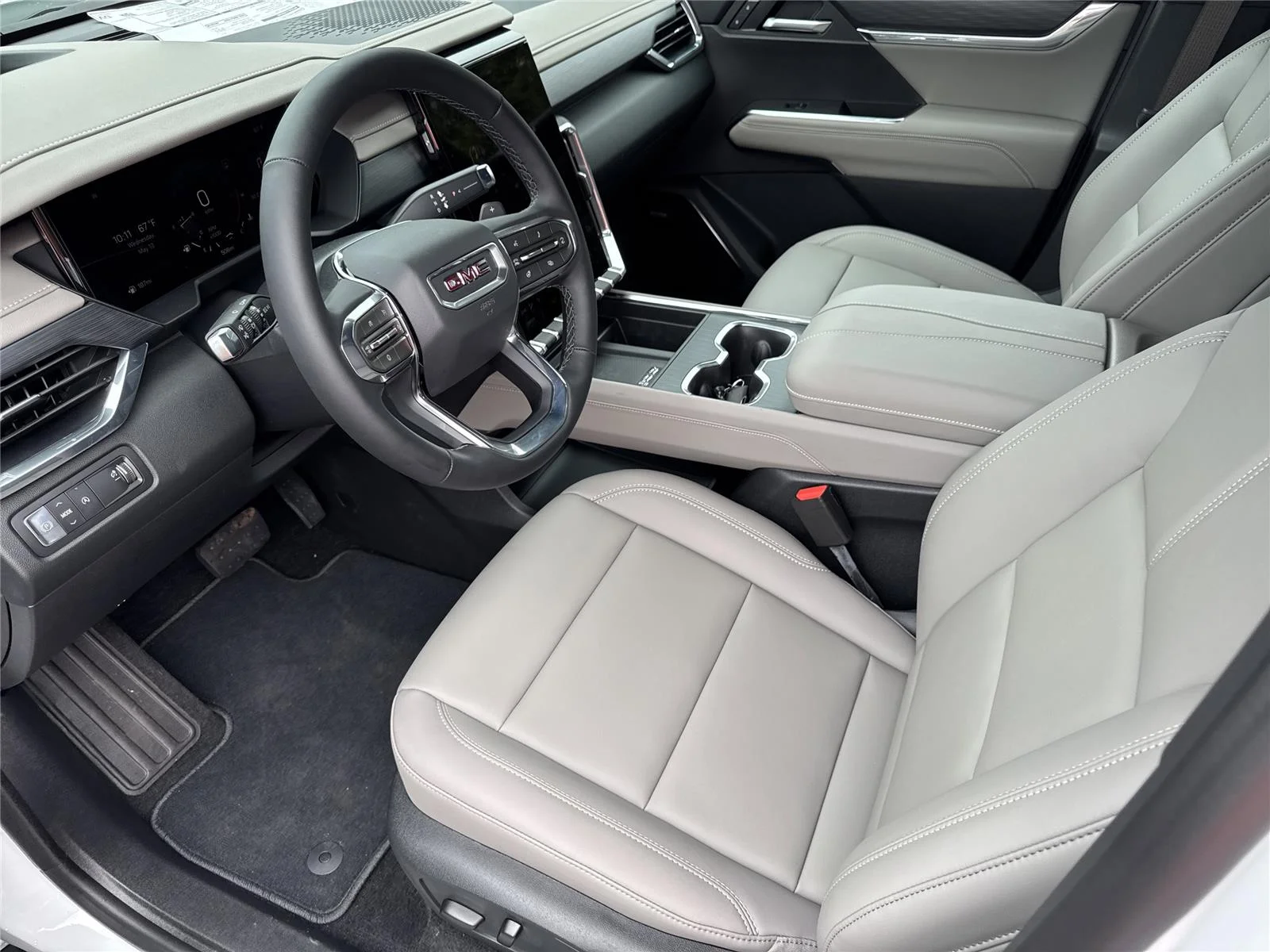 New 2026 Summit White GMC Elevation image 24