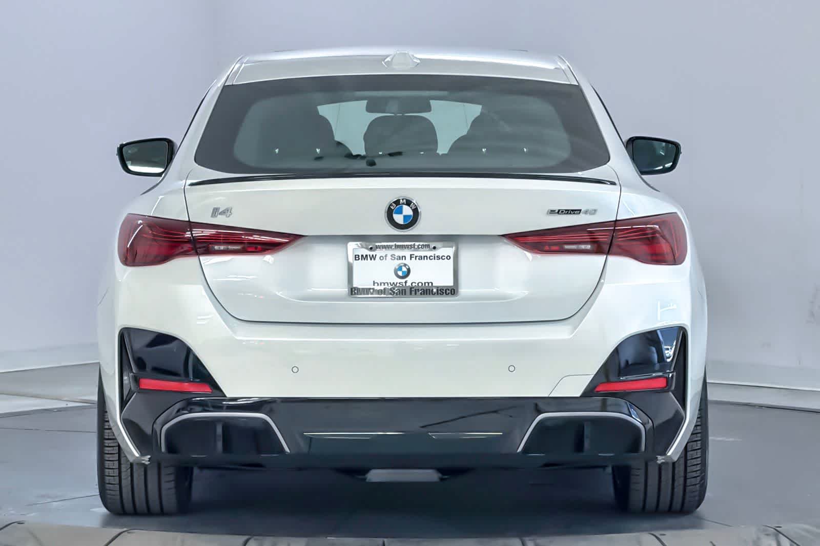 New 2026 Mineral White Metallic BMW eDrive40 image 7