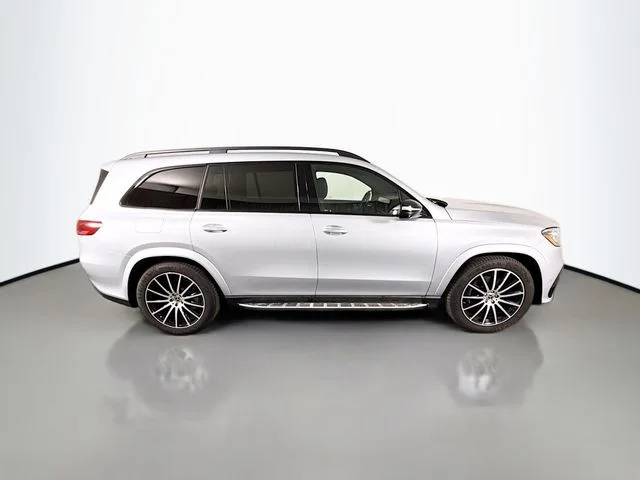 Used 2025 Silver Mercedes-Benz GLS 580 image 8