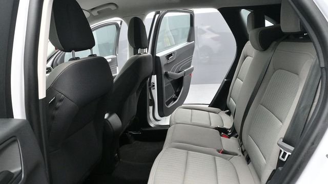 Used 2022 White Ford S image 15