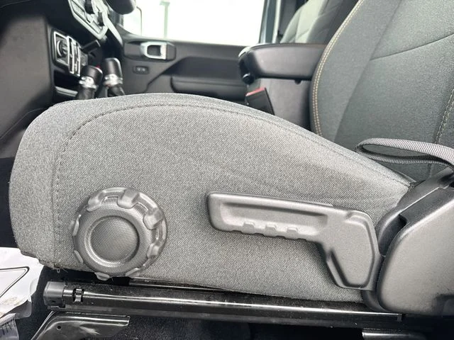 Used 2024 Gray Jeep Sport S 4xe image 12
