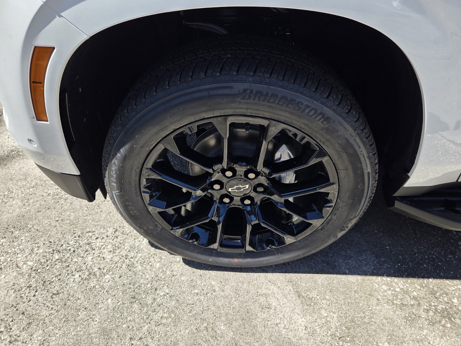 New 2026 Summit White Chevrolet LS image 20