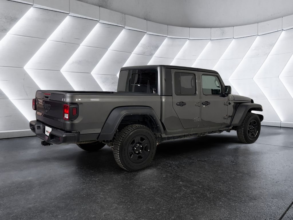 Used 2023 Gray Jeep Sport image 4