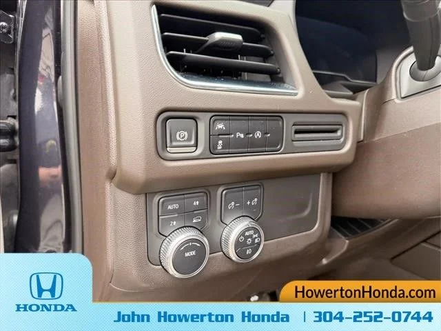 Used 2023 Silver GMC SLT image 15