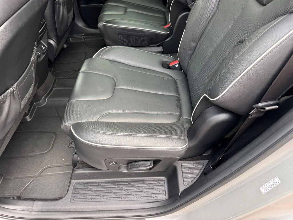 Used 2024 Silver Hyundai Limited image 13