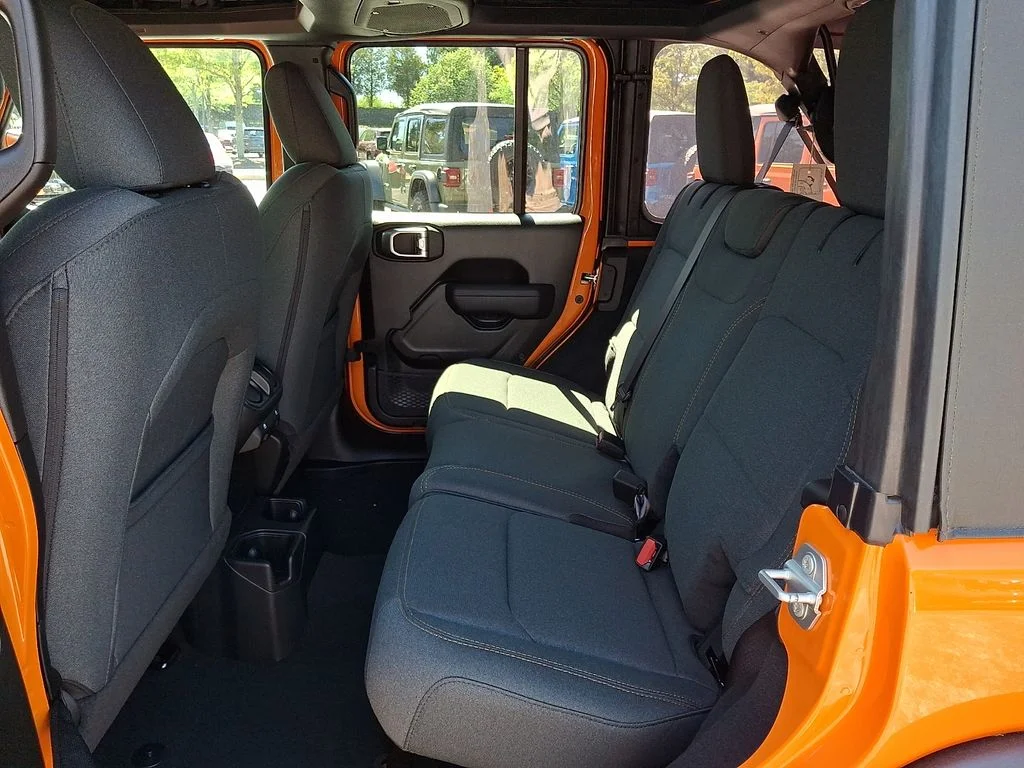 New 2026 Joose Exterior Paint Jeep Sport S image 6