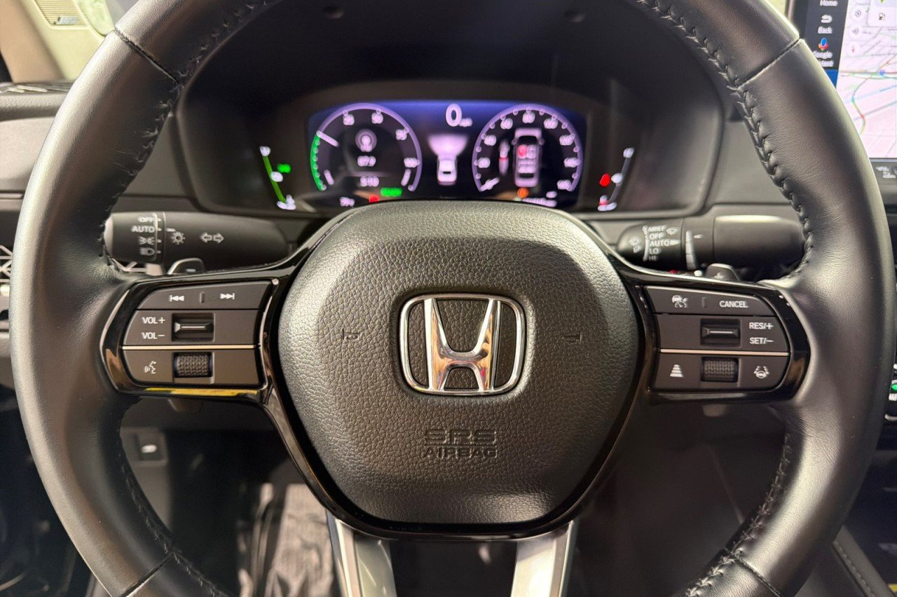 Used 2024 BLACK Honda Touring image 22