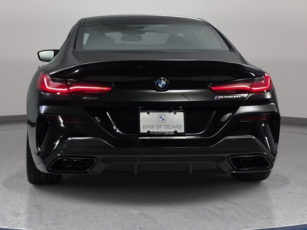 2026 BMW 8 Series M850i - Photo 6