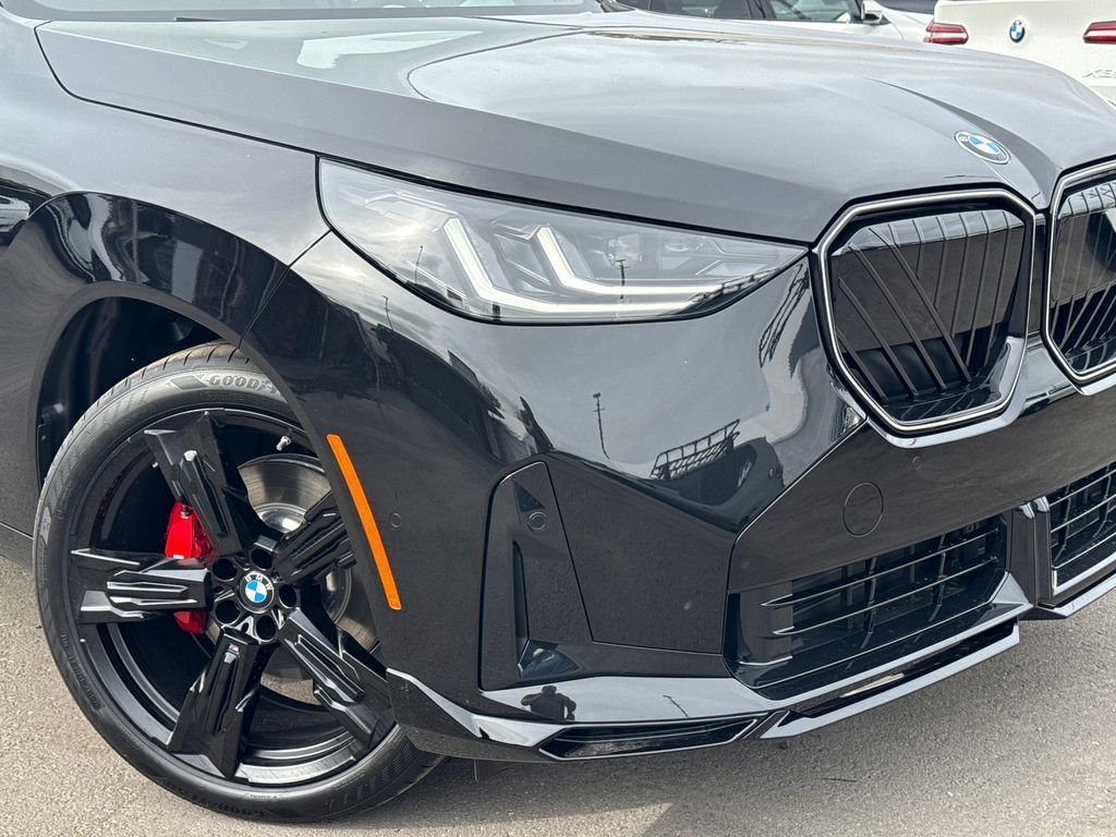New 2026 Black Sapphire Metallic BMW 30 xDrive image 6