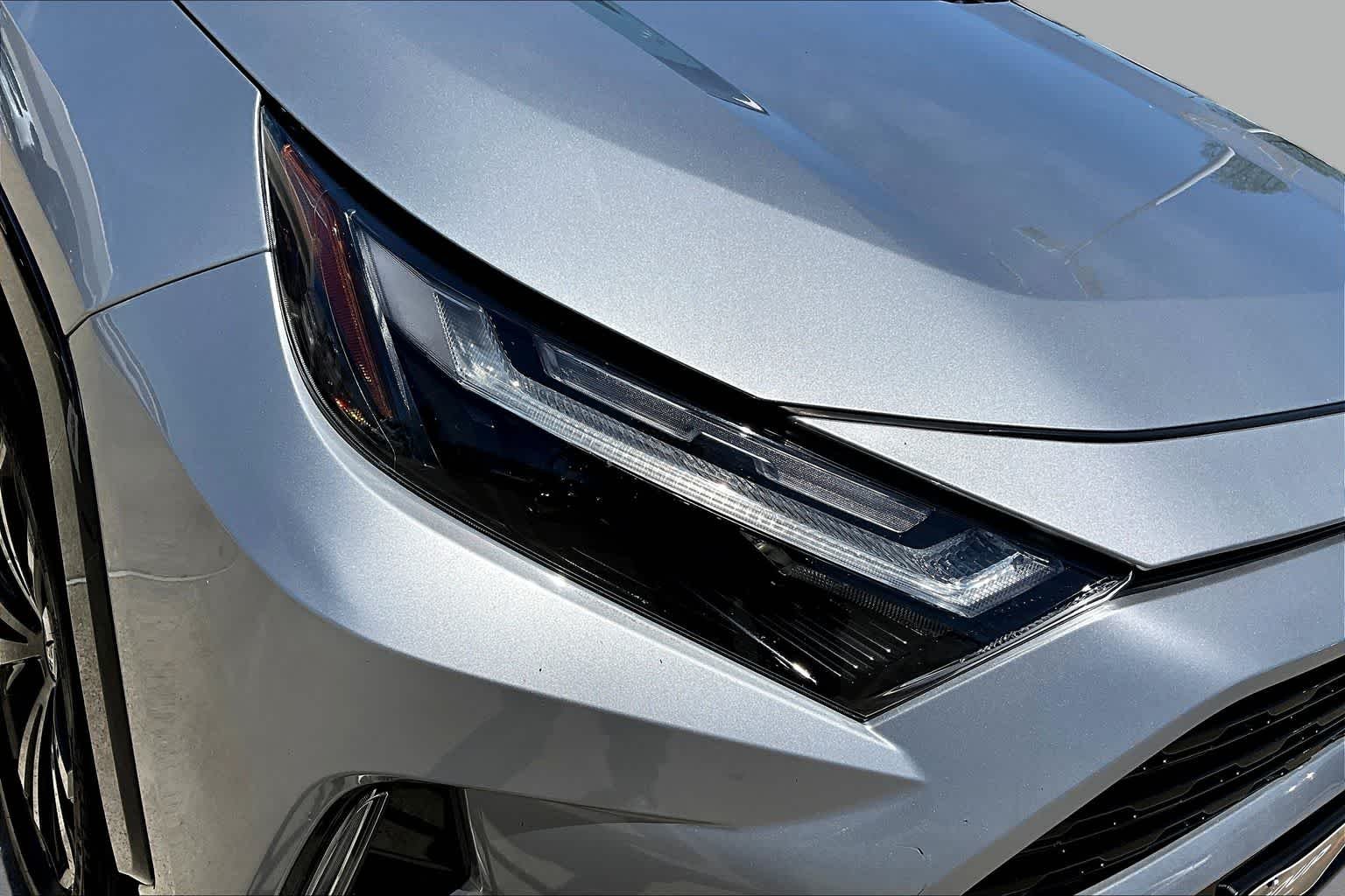 Used 2022 Silver Sky Metallic/Midnight Black Metallic Toyota Hybrid XSE image 26