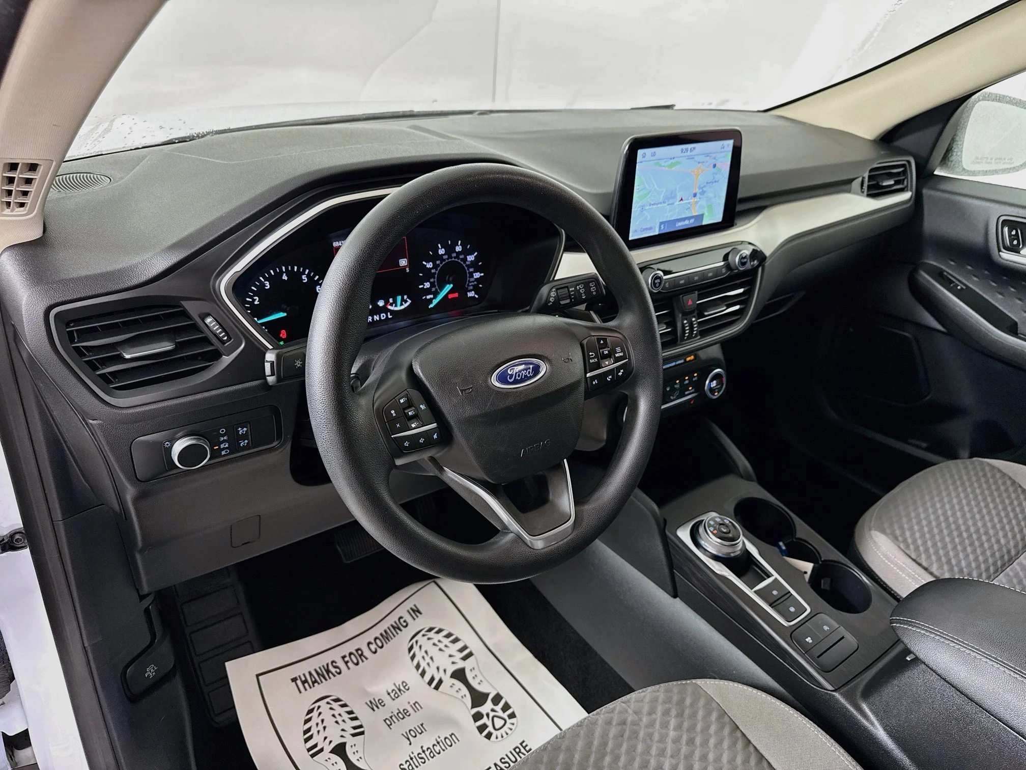 Used 2020 Oxford White Ford SE image 15