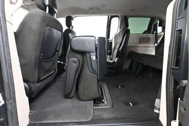 2016 Dodge Grand Caravan SXT - Photo 33