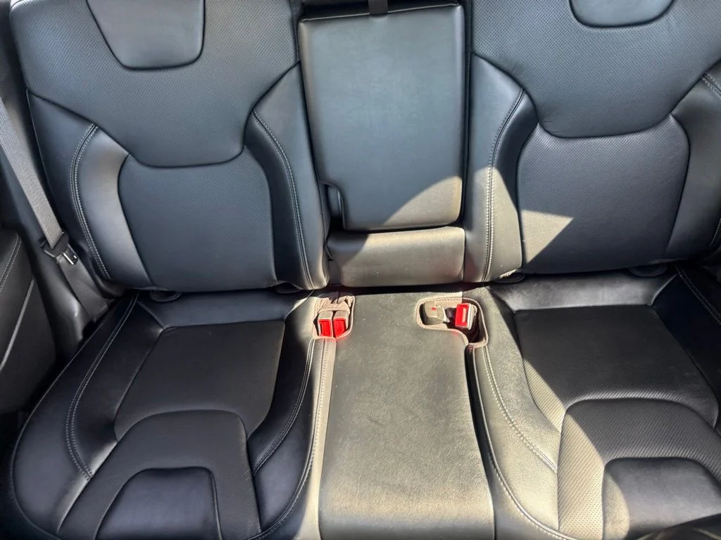 Used 2022 Gray Jeep Latitude Lux image 29