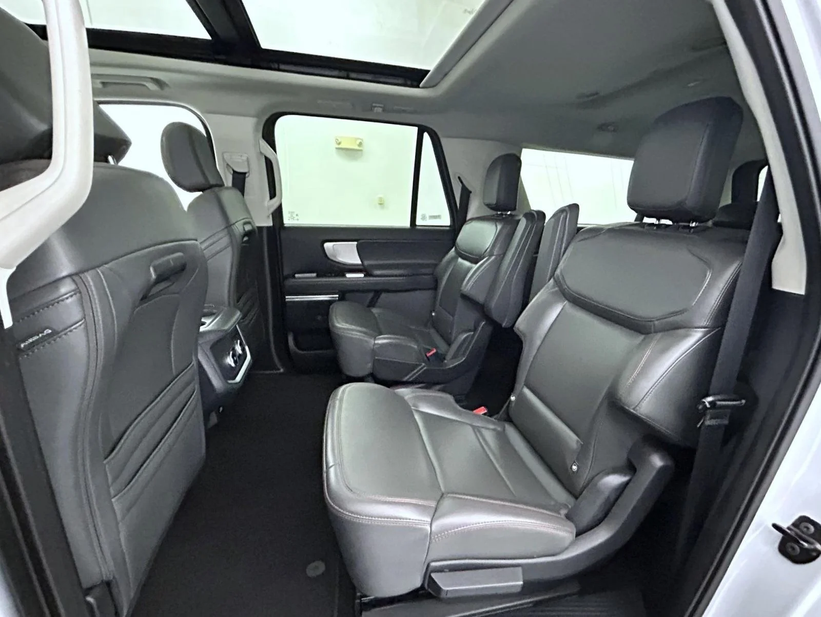 Used 2025 Silver Ford Active image 21