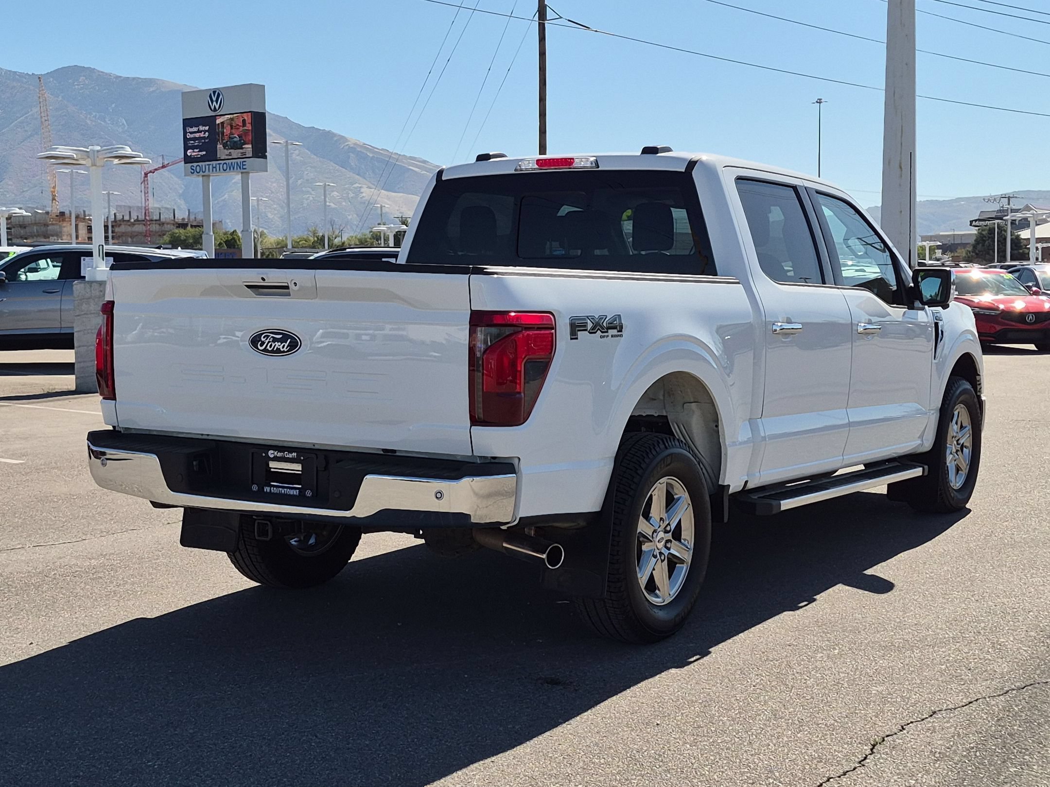 Used 2024 White Ford XLT image 3