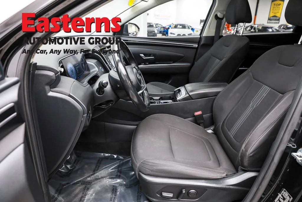 Used 2022 Black Hyundai SEL image 14