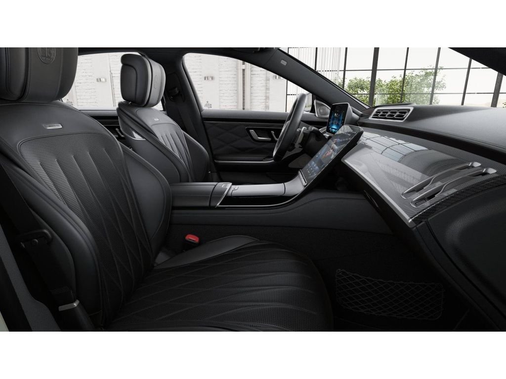 New 2026 MANUFAKTUR Moonlight White Metallic Mercedes-Benz AMG® S 63 E 4MATIC® Sedan image 4