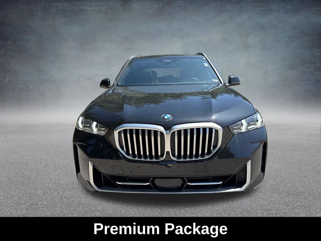 Used 2024 Black BMW xDrive40i image 10