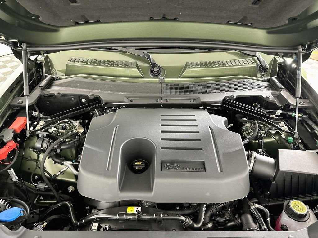 New 2026 Woolstone Green Land Rover X-Dynamic SE image 29