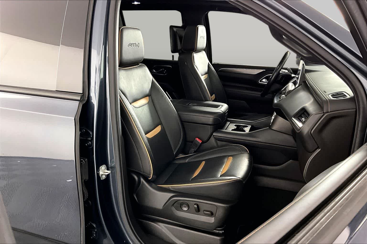 Used 2021 Dark Sky Metallic GMC AT4 image 16