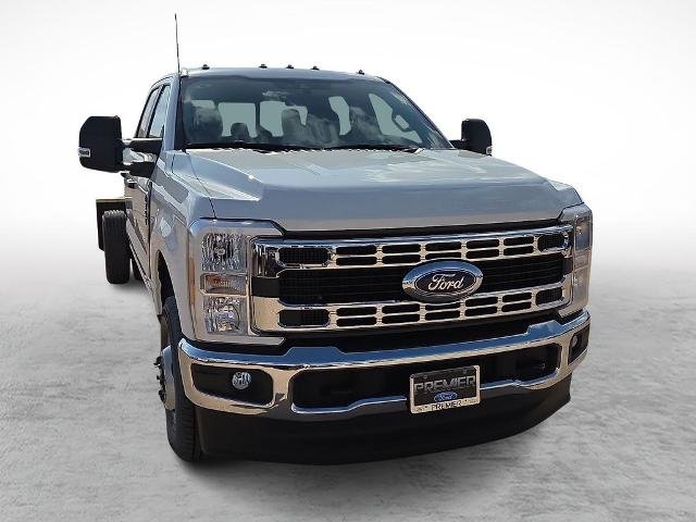 New 2026 Oxford White Ford F-350® XL image 27