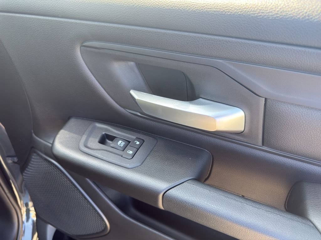 2026 RAM 1500 Tradesman - Photo 17