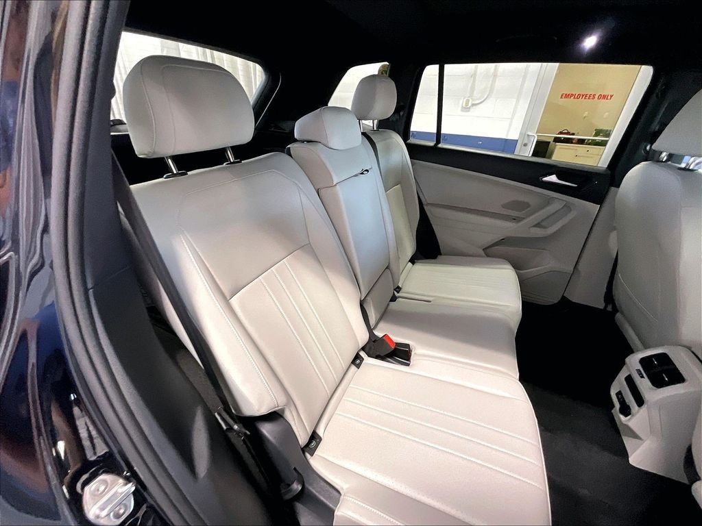 Used 2024 Black Volkswagen 2.0T SE R-Line Black image 16