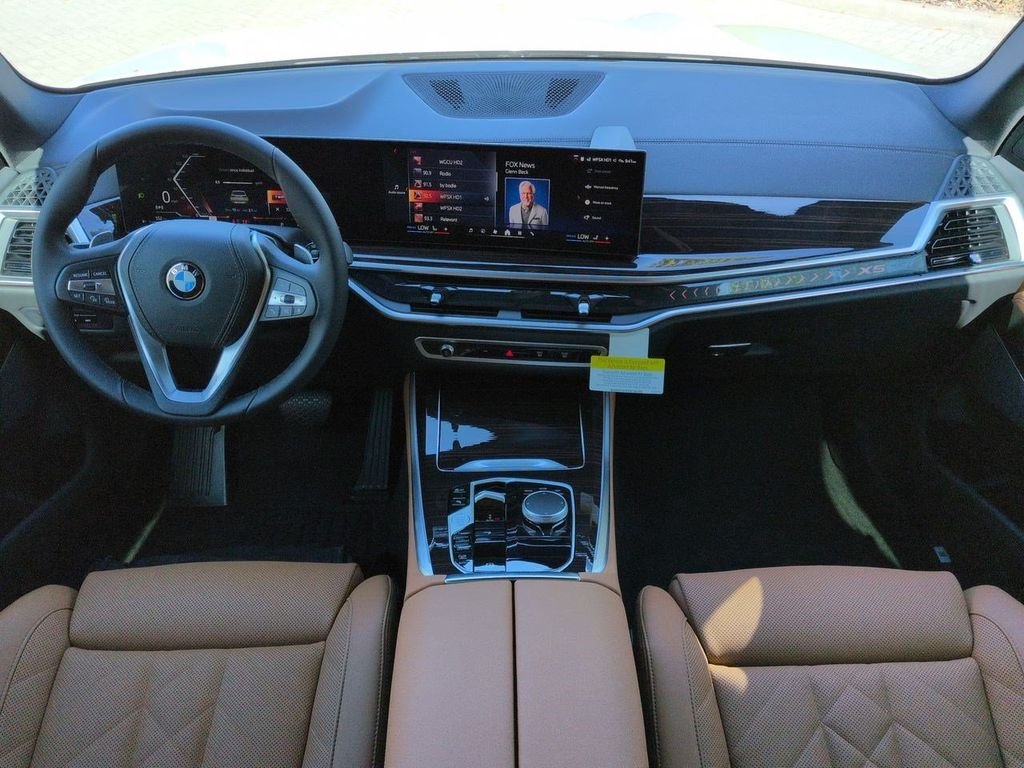 New 2026 Alpine White BMW xDrive40i image 15