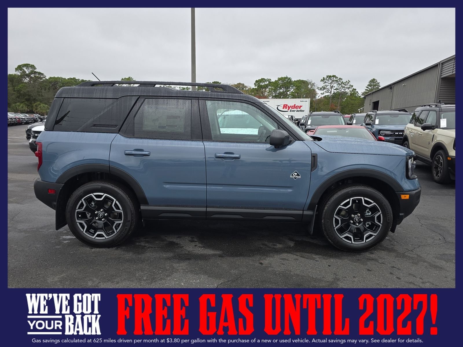 New 2025 Azure Gray Metallic Tri-Coat Ford Outer Banks image 3