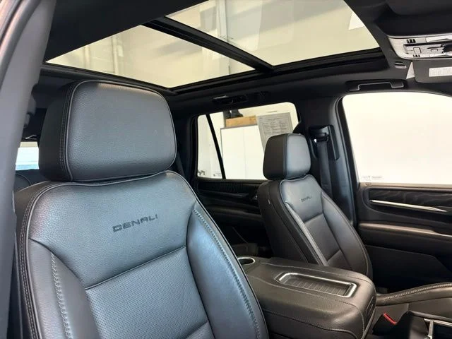 Used 2022 Black GMC Denali image 46