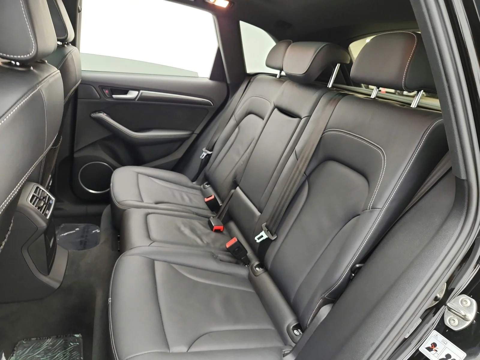 Used 2016 Mythos Black Metallic Audi quattro 4dr 3.0T Premium Plus image 13