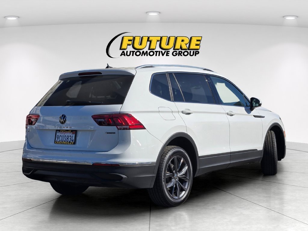 Used 2022 White Volkswagen 2.0T SE image 4