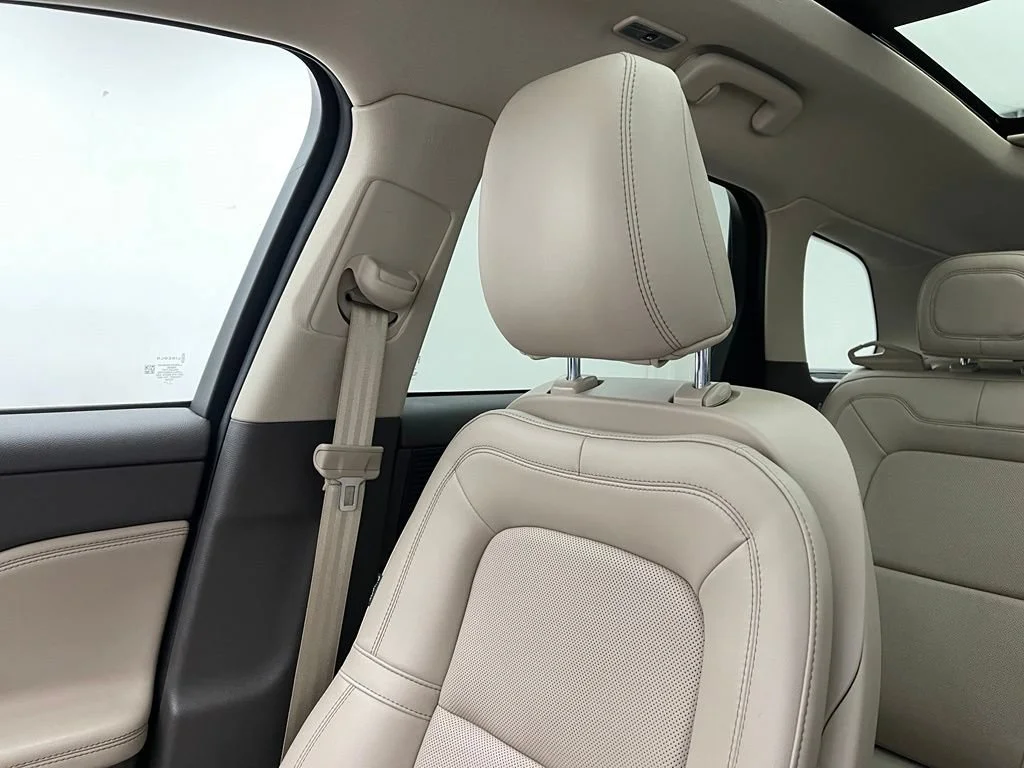Used 2022 Blue Lincoln Reserve image 43
