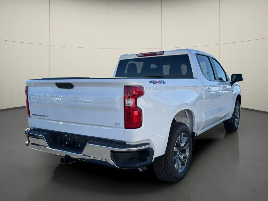 New 2026 Summit White Chevrolet LT image 7