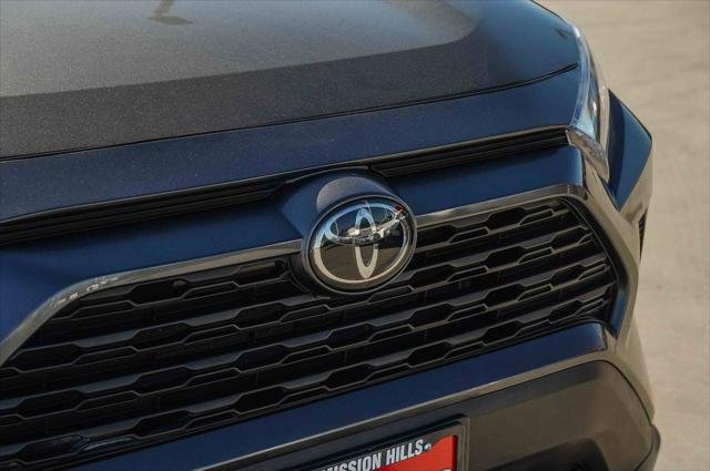 Certified Used 2024 MAGNETIC GRAY MET. Toyota  image 9