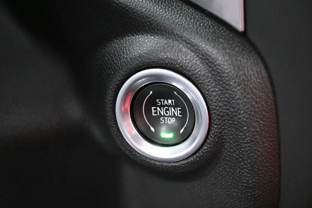 Used 2022 Black Chevrolet Custom image 18