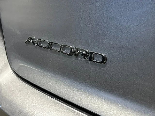 New 2026 Solar Silver Metallic Honda SE image 7
