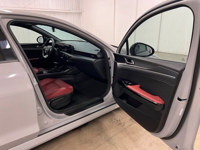 Used 2025 Gray Kia GT-Line image 18