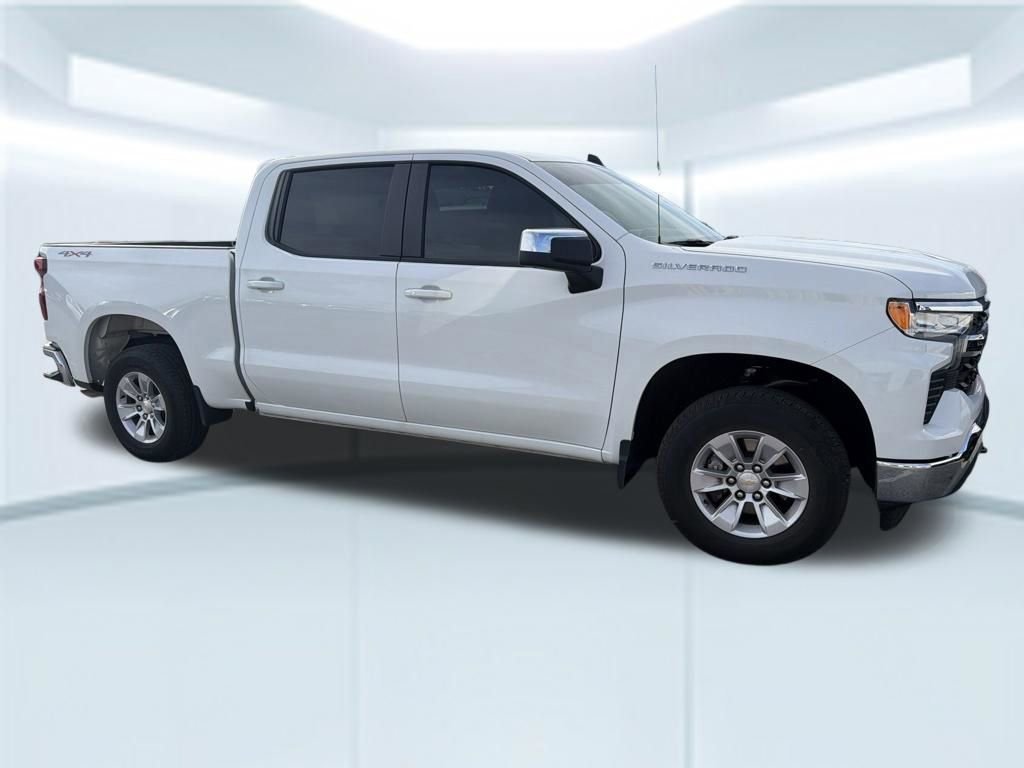 Used 2026 Summit White Chevrolet LT image 7