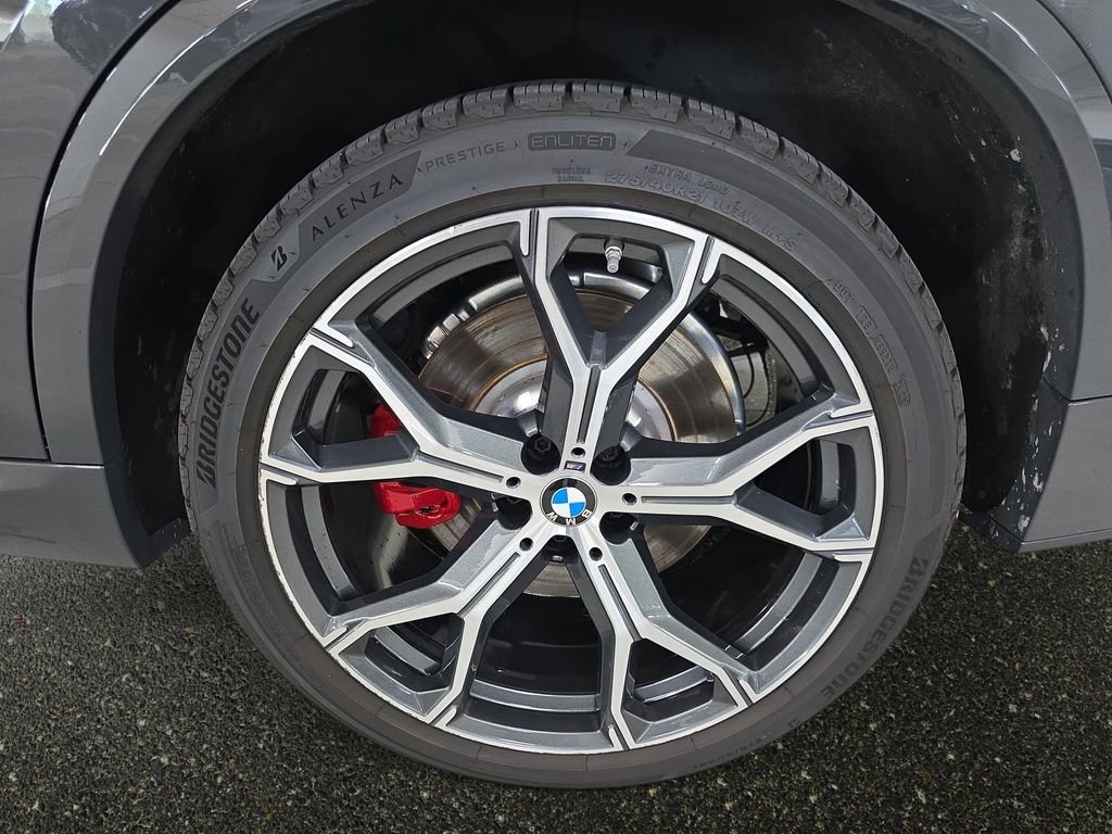 Used 2026 Dravit Grey Metallic BMW xDrive50e image 32