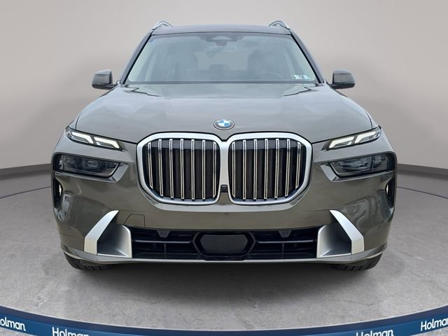 Used 2025 Green BMW xDrive40i image 3