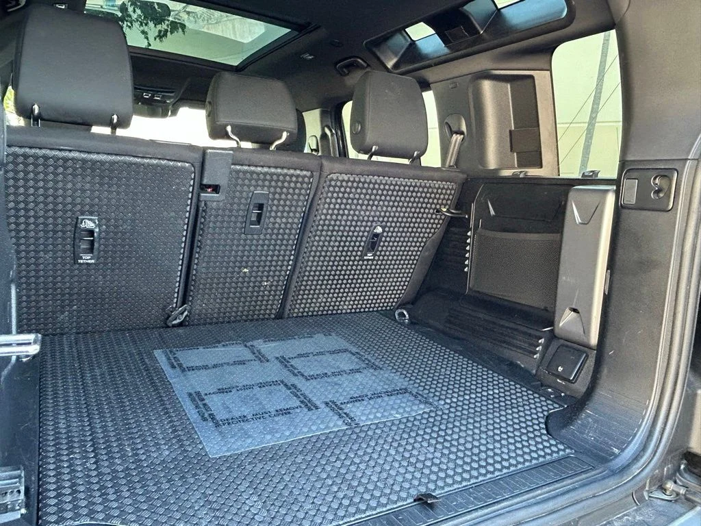 Used 2025 Black Land Rover S image 53