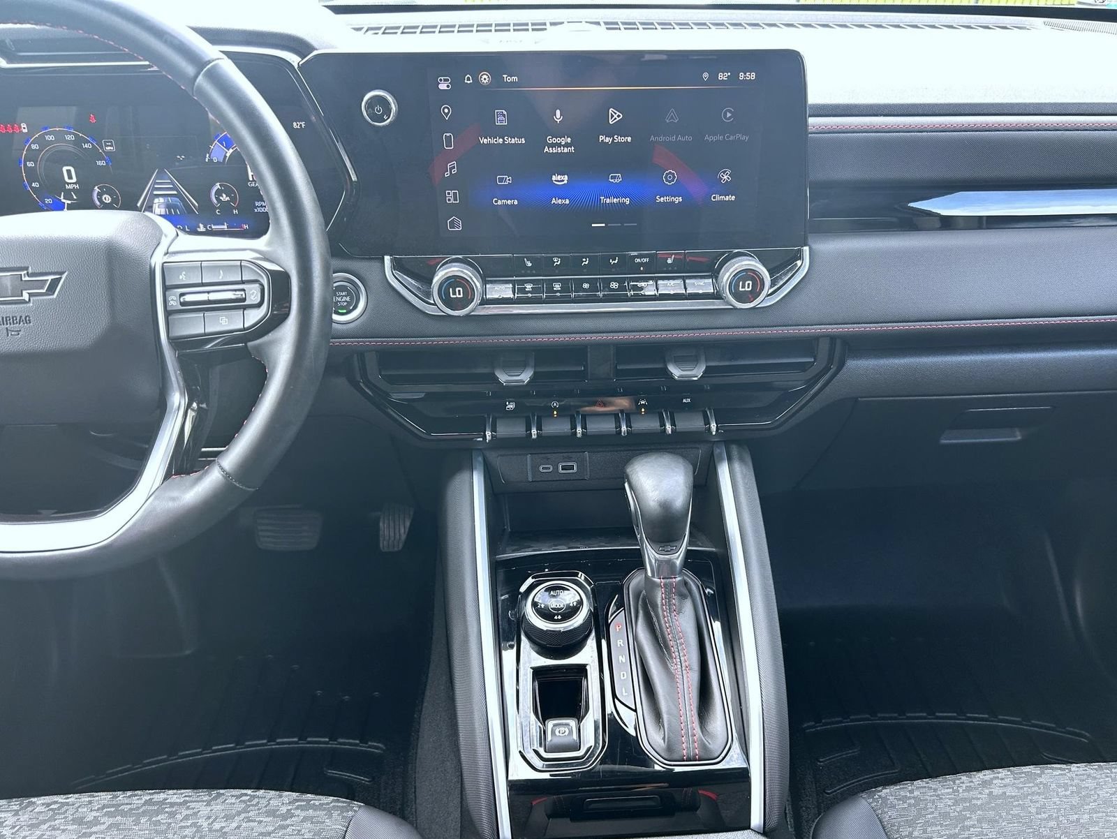 2024 Chevrolet Colorado Z71 - Photo 12