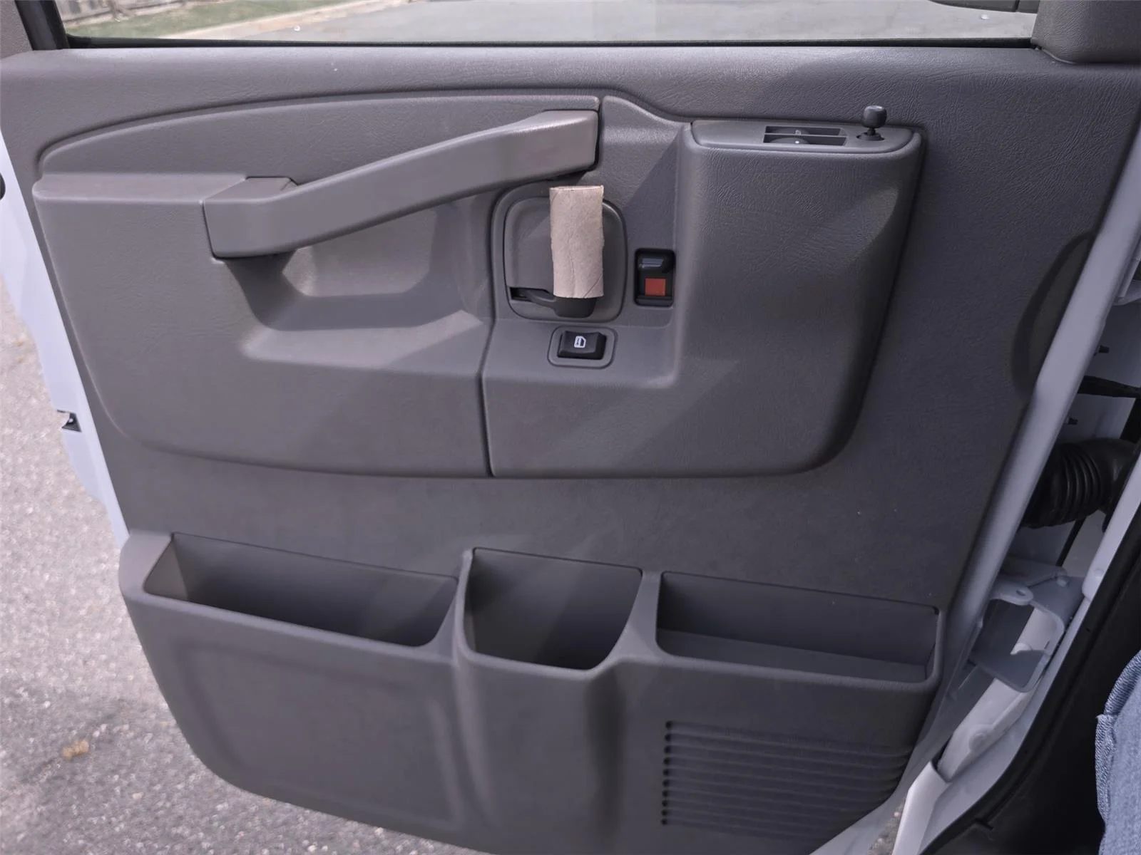 2026 Chevrolet Express Cargo Work Van - Photo 19
