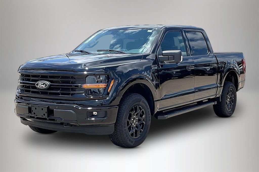 New 2026 Agate Black Metallic Ford XLT image 2