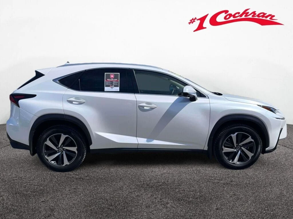 Used 2021 Eminent White Pearl Lexus  image 6