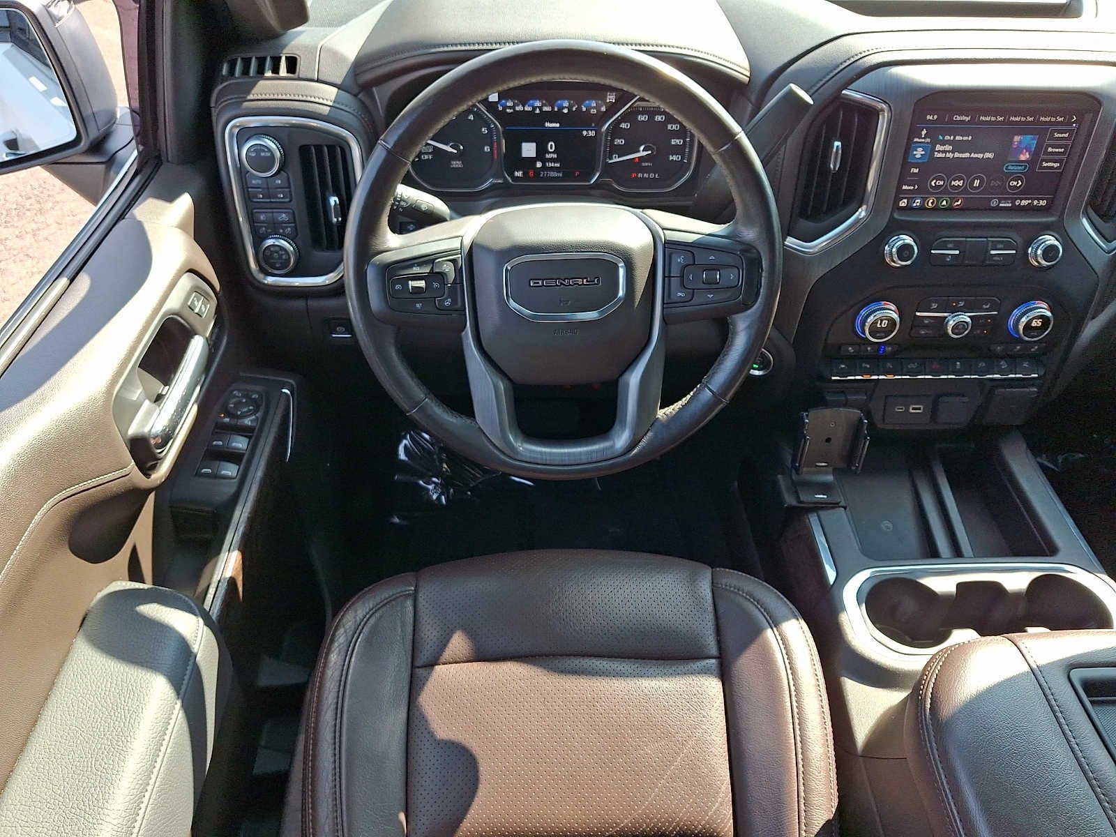 Used 2020 White Frost Tricoat GMC Denali image 15