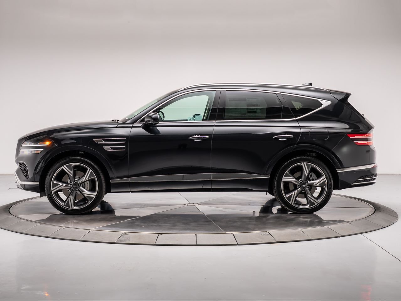 New 2026 Vik Black Genesis 2.5T PRESTIGE image 2