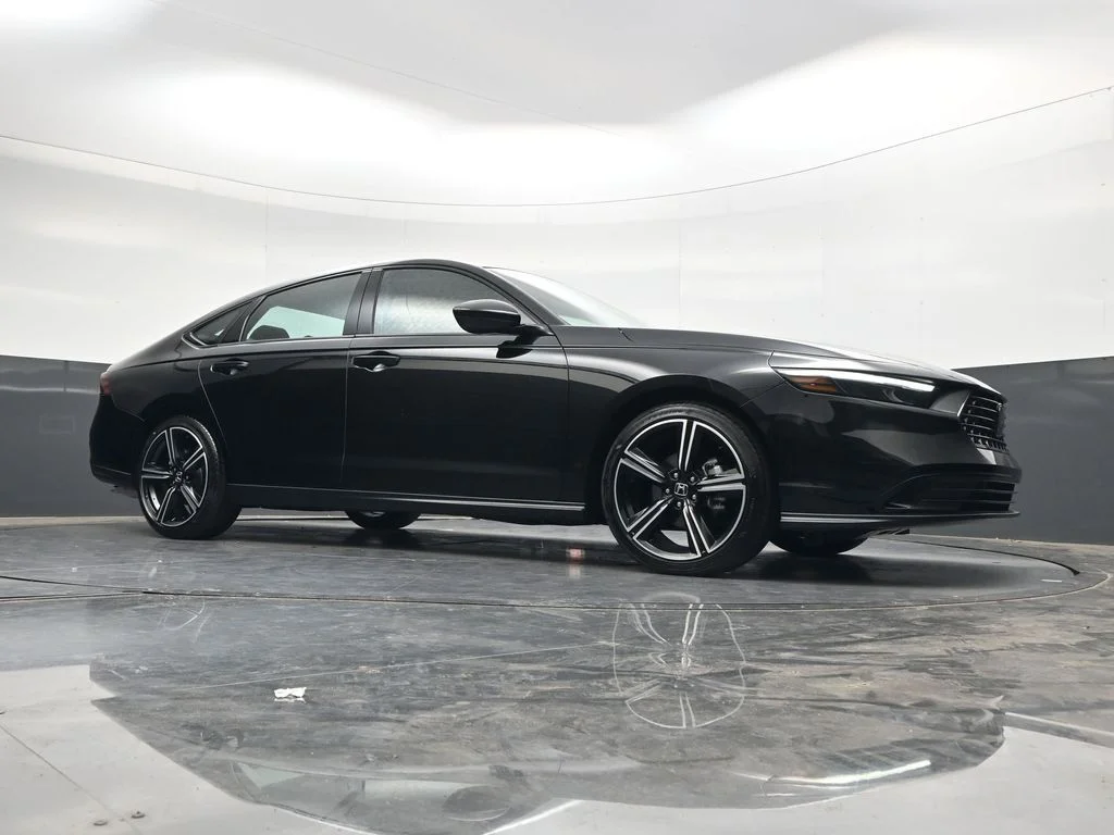 Used 2026 Crystal Black Pearl Honda SE image 26